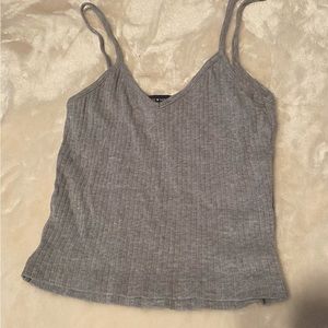 Brandy Melville cropped top
